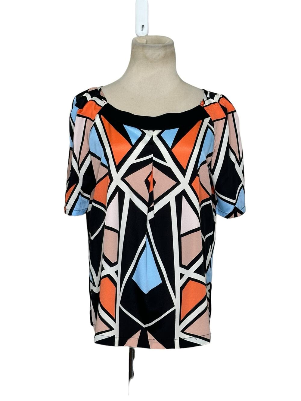 Glam black pink geometric print short sleeves blouse size Medium